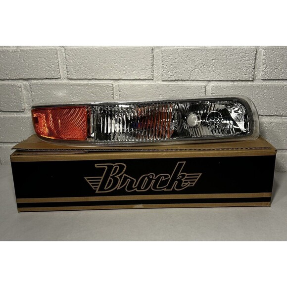eagle eyes parking lamp 99-02 silverado 00-06 Suburban/Tahoe right side - Picture 1 of 10